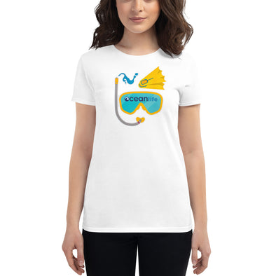 Snorkel Girl - Women's short sleeve t-shirt