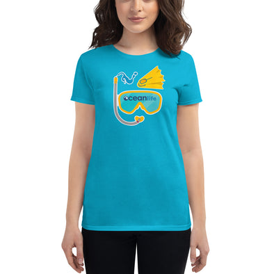 Snorkel Girl - Women's short sleeve t-shirt